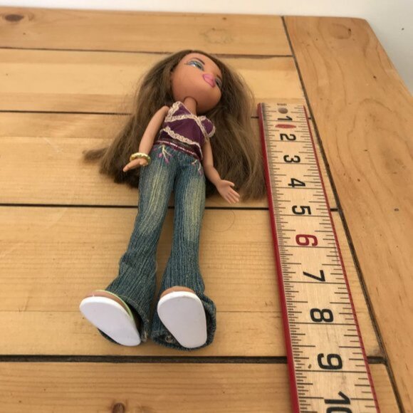 Bratz Fianna Doll Funk Out Clothing Outfit Redressed Sandal Feet - Picture 4 of 6